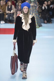 Gucci Fall 2018 Ready-to-Wear , Гуччи осень зима 2018 , Fashion show , неделя моды в Милане , MFW , Mainstyles